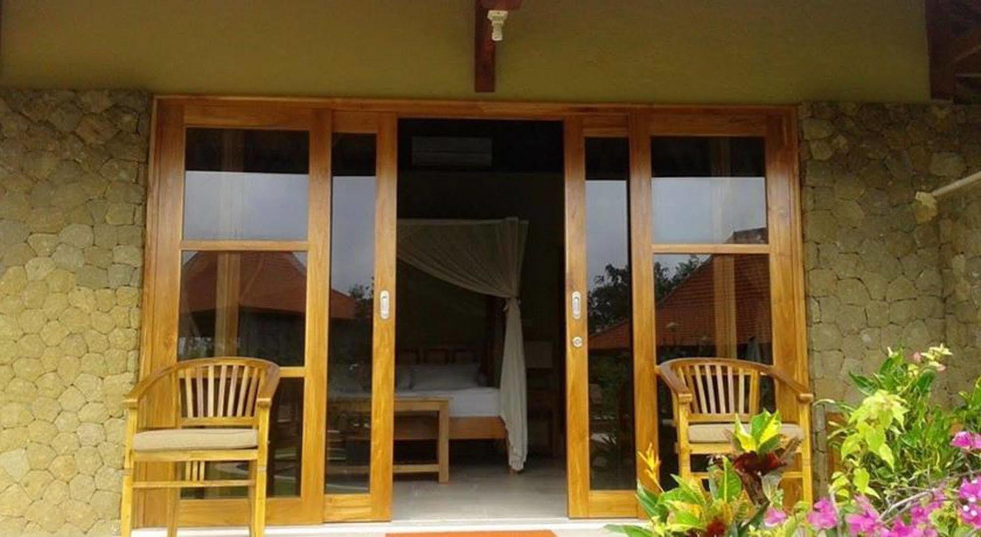 Three Monkeys Villas Pecatu  Exterior photo