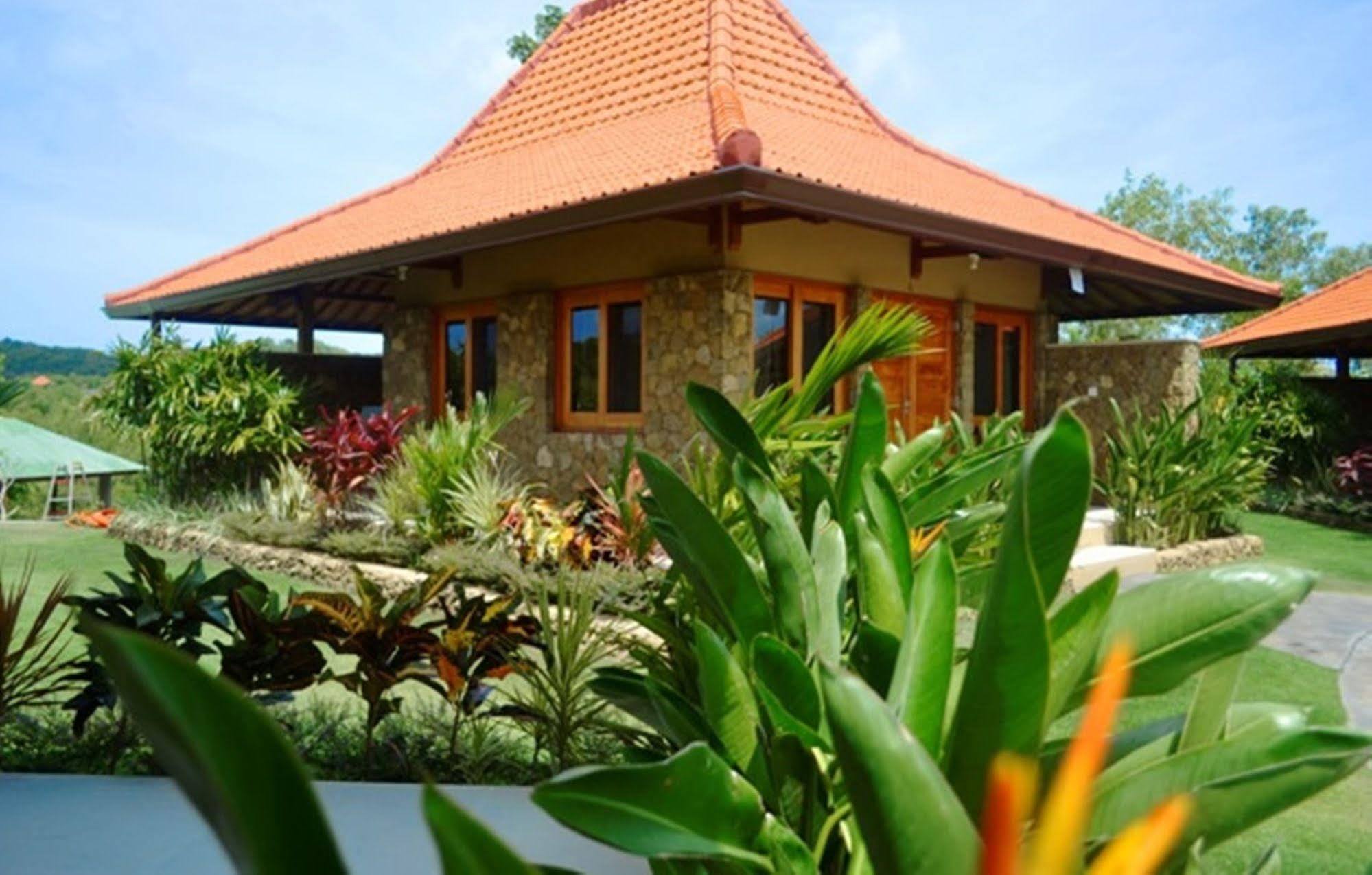 Three Monkeys Villas Pecatu  Exterior photo